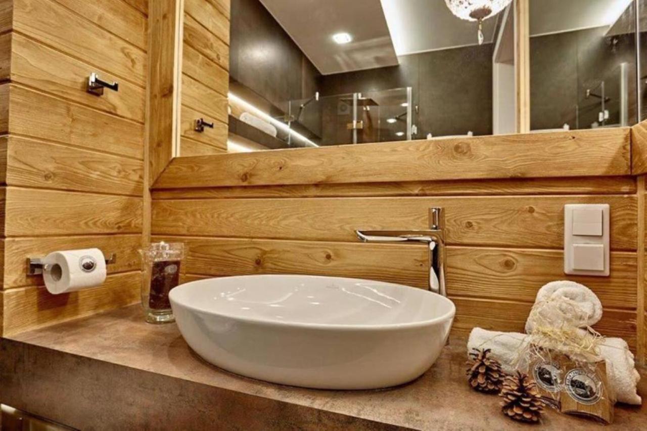 Apartamenty Pod Giewontem Gawra - Piekny Apartament Z Tarasem, Sauna I Jacuzzi W Cenie Pobytu - 5 Min Pieszo Do Krupowek 자코파네 외부 사진